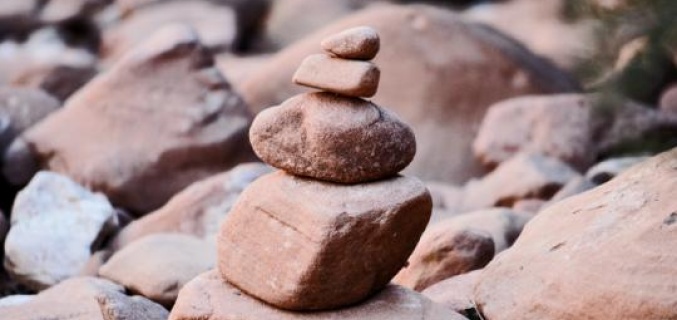 Rocks aligned