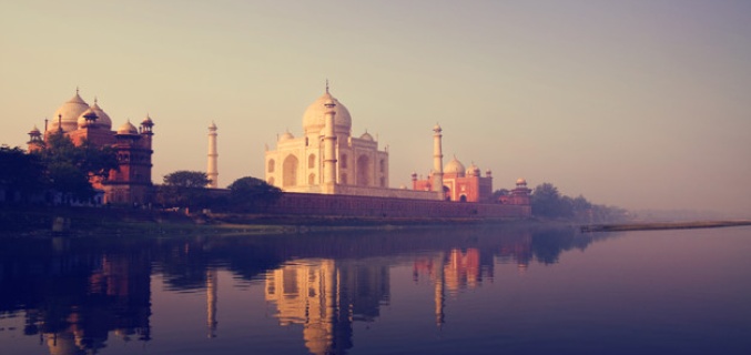 A picture of Taj mahal