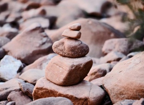 Rocks aligned